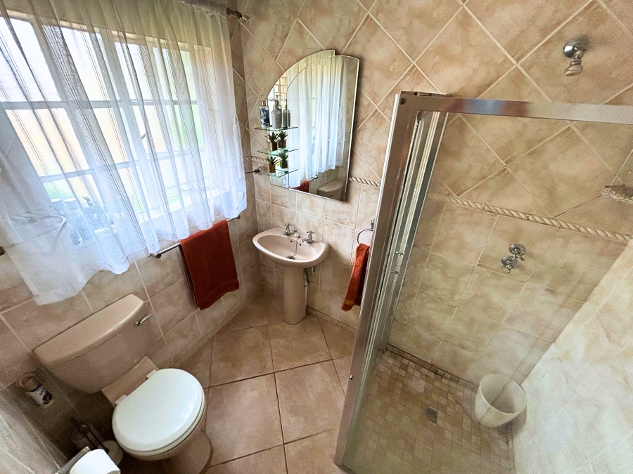 2 Bedroom Property for Sale in Wierdaglen Estate Gauteng