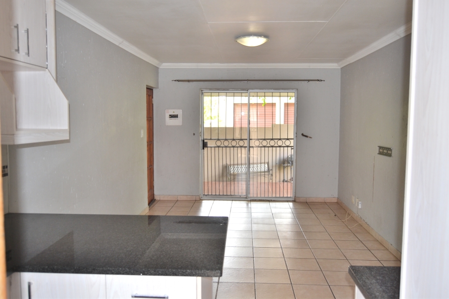 2 Bedroom Property for Sale in Thatchfield Estate Gauteng