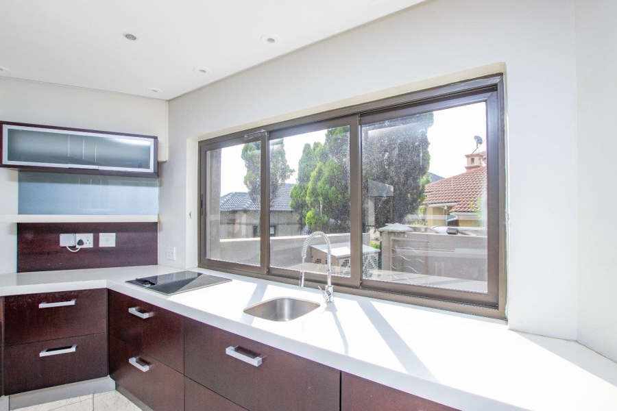 5 Bedroom Property for Sale in Blue Valley Golf Estate Gauteng
