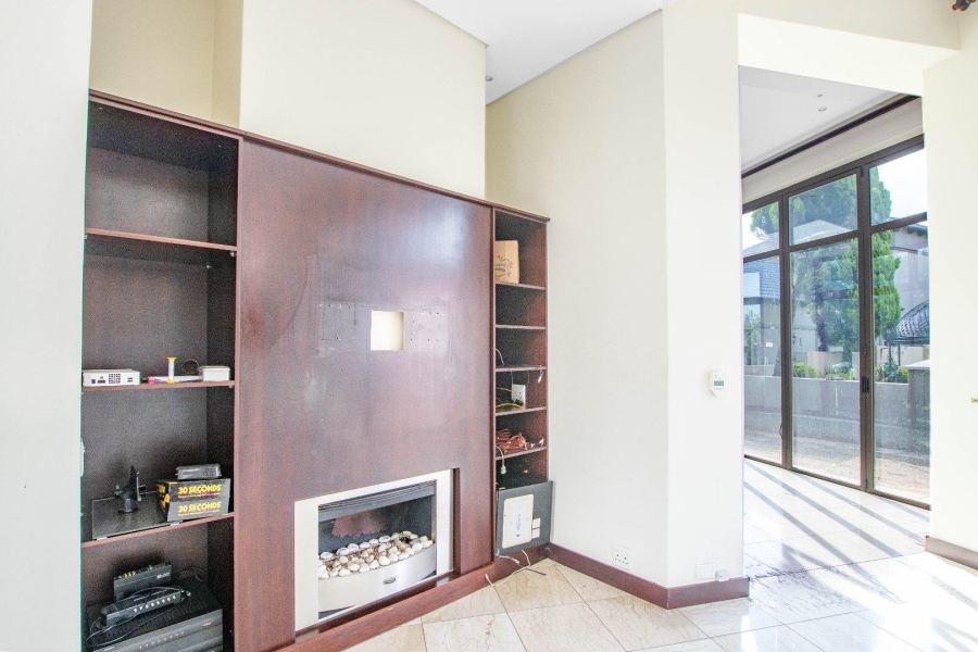 5 Bedroom Property for Sale in Blue Valley Golf Estate Gauteng