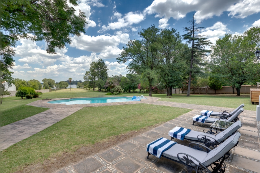 4 Bedroom Property for Sale in Miravaal Gauteng