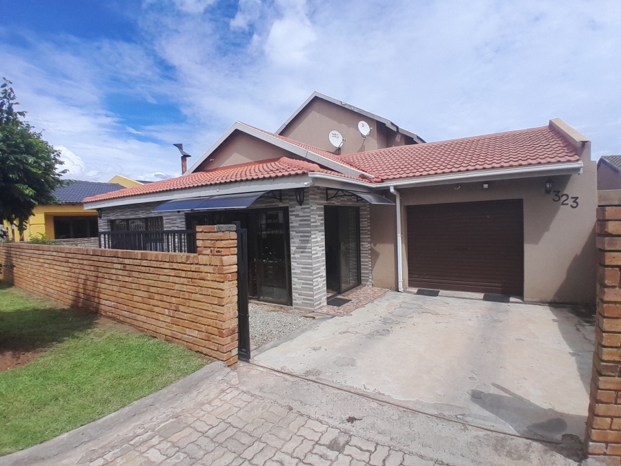 5 Bedroom Property for Sale in Davidsonville Gauteng