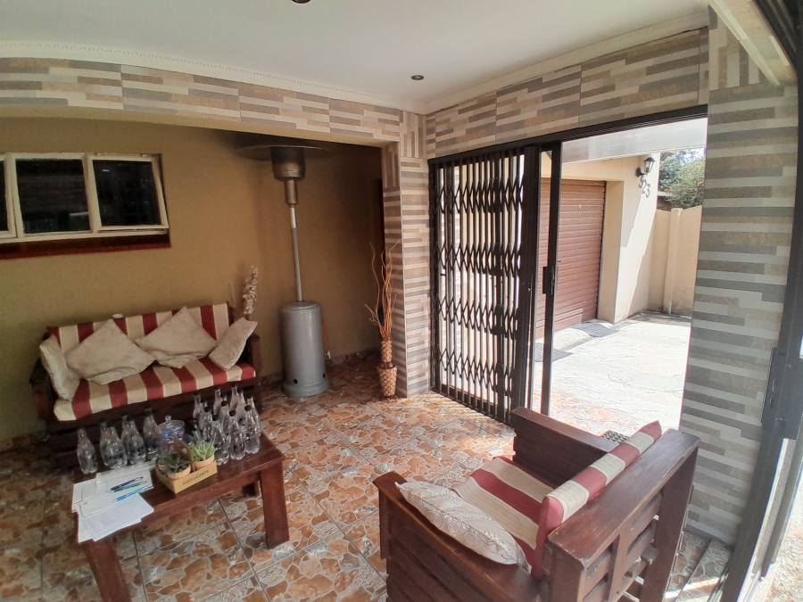 5 Bedroom Property for Sale in Davidsonville Gauteng