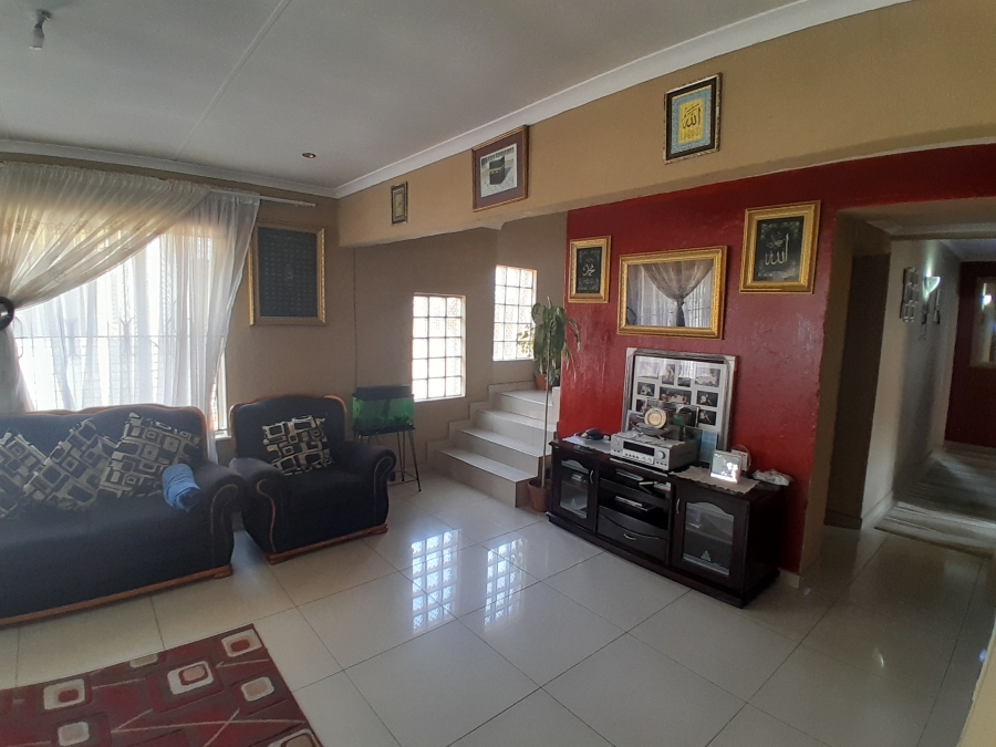 5 Bedroom Property for Sale in Davidsonville Gauteng