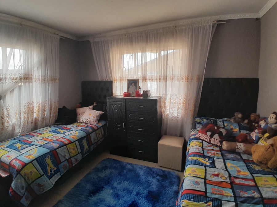 5 Bedroom Property for Sale in Davidsonville Gauteng