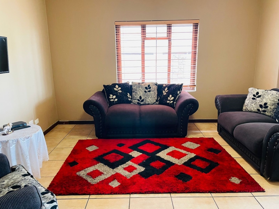 5 Bedroom Property for Sale in Chancliff Ridge Gauteng