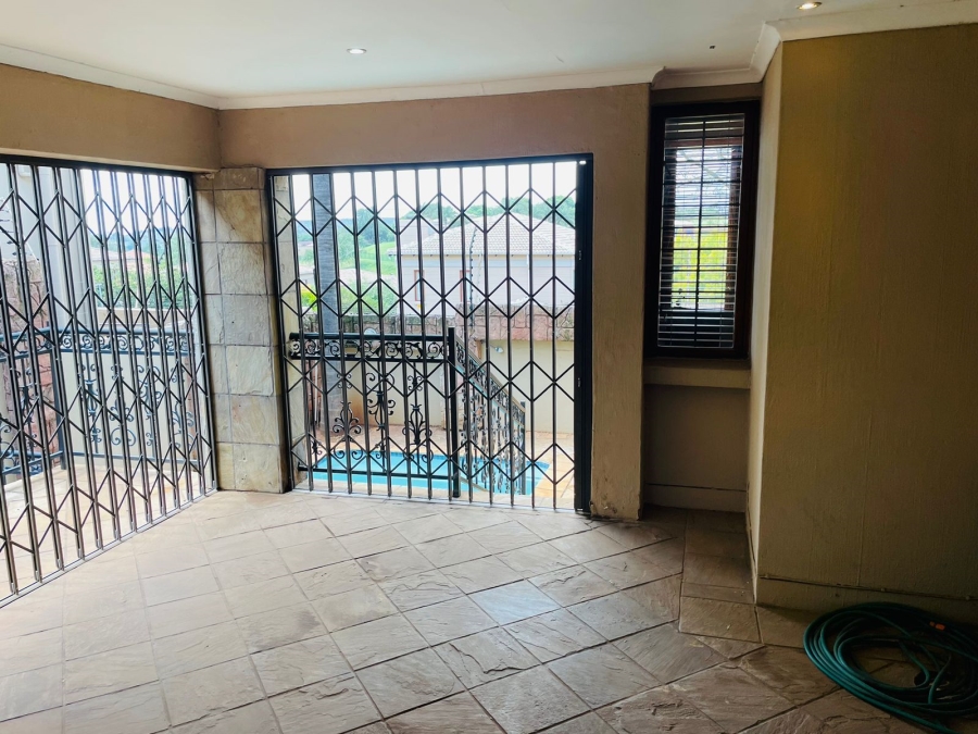 5 Bedroom Property for Sale in Chancliff Ridge Gauteng