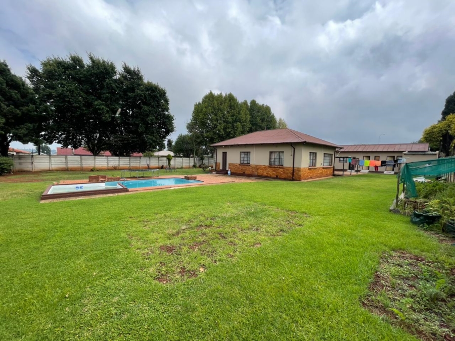 3 Bedroom Property for Sale in Witpoortjie Gauteng