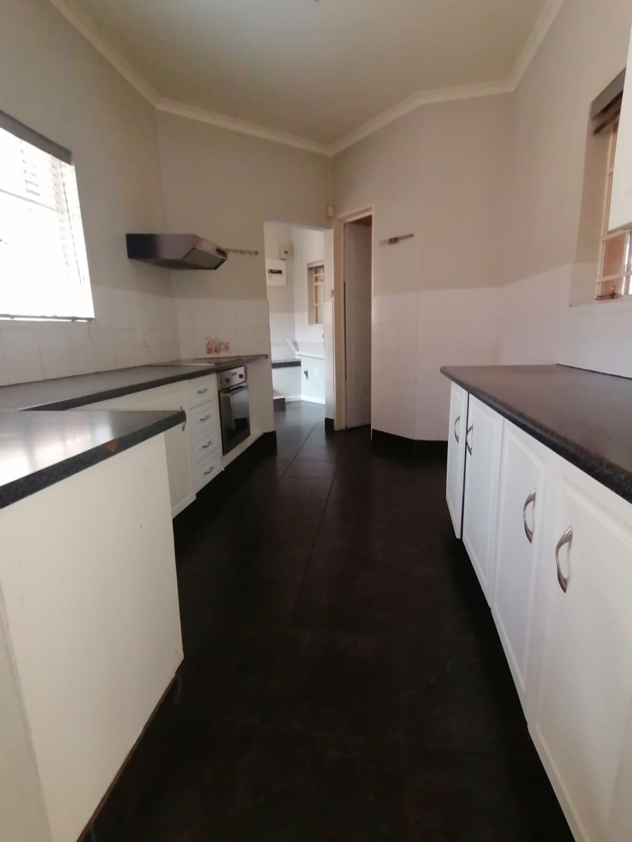 3 Bedroom Property for Sale in Roodekrans Gauteng