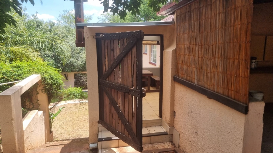 3 Bedroom Property for Sale in Roodekrans Gauteng