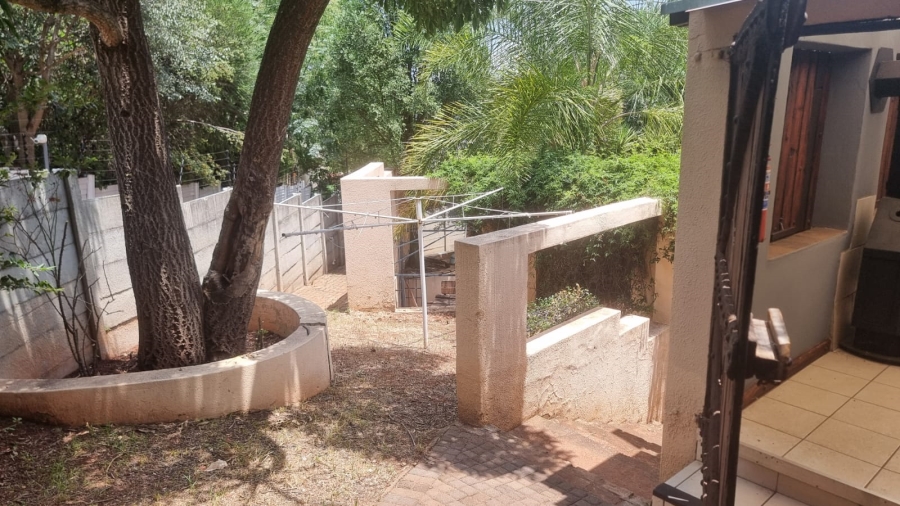 3 Bedroom Property for Sale in Roodekrans Gauteng