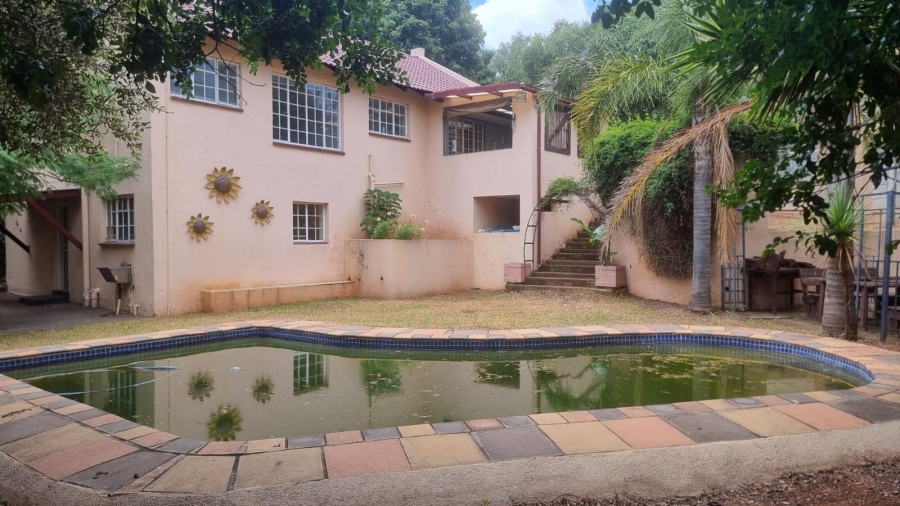 3 Bedroom Property for Sale in Roodekrans Gauteng