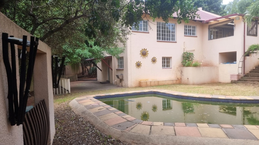 3 Bedroom Property for Sale in Roodekrans Gauteng