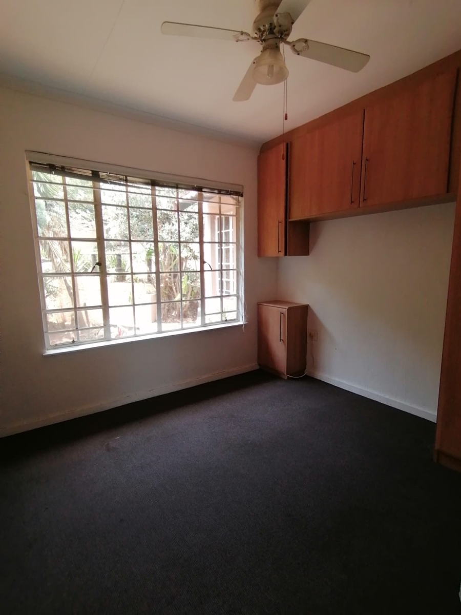 3 Bedroom Property for Sale in Roodekrans Gauteng