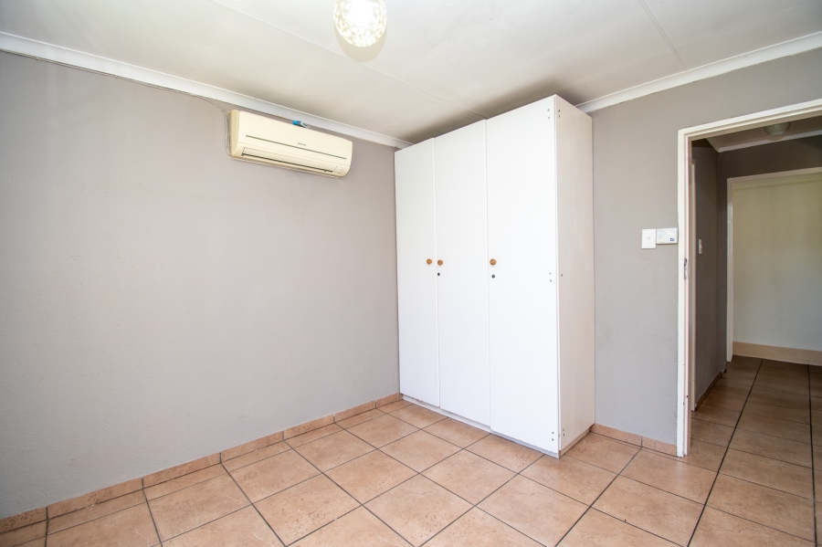 2 Bedroom Property for Sale in Allens Nek Gauteng