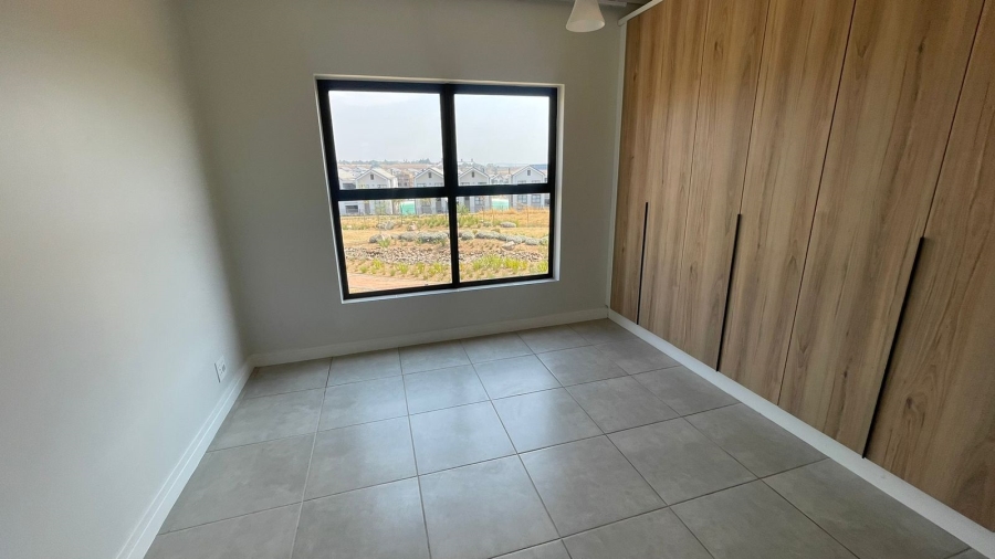 To Let 2 Bedroom Property for Rent in Waterfall Gauteng