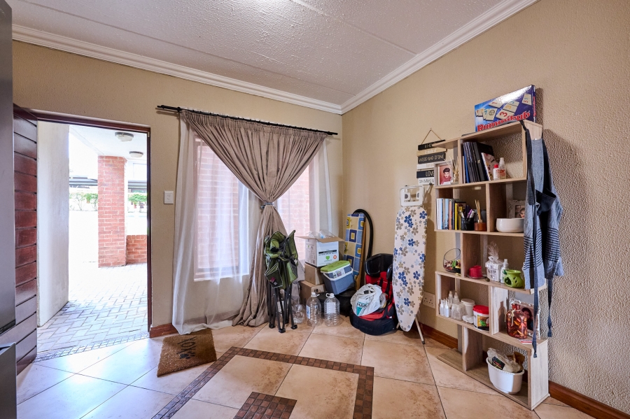 2 Bedroom Property for Sale in Carlswald North Estate Gauteng