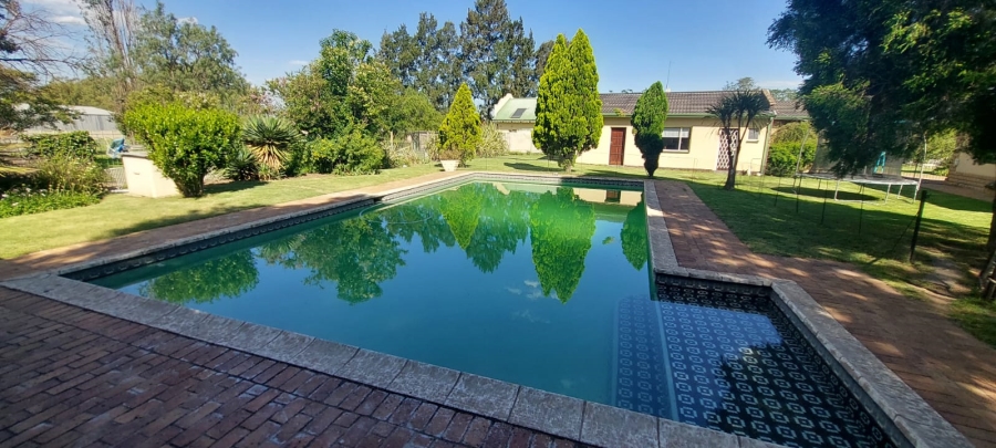 4 Bedroom Property for Sale in Fairlead Gauteng