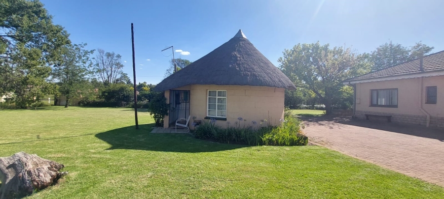 4 Bedroom Property for Sale in Fairlead Gauteng