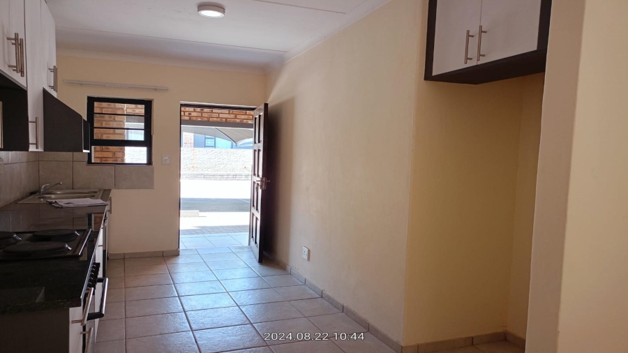 3 Bedroom Property for Sale in Cloverdene Gauteng