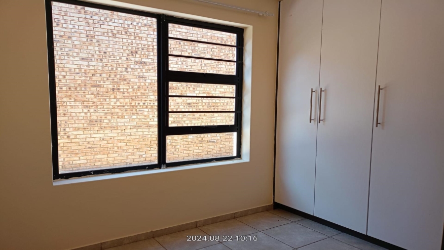 3 Bedroom Property for Sale in Cloverdene Gauteng