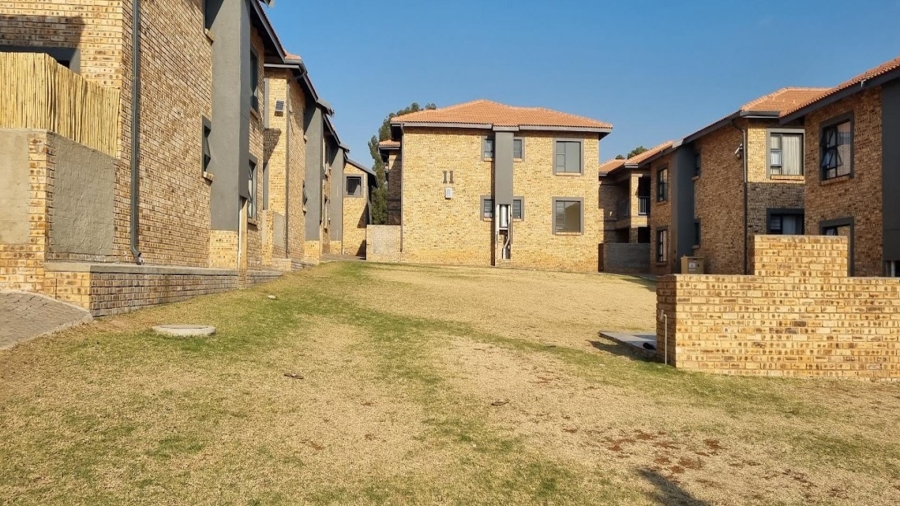 3 Bedroom Property for Sale in Cloverdene Gauteng