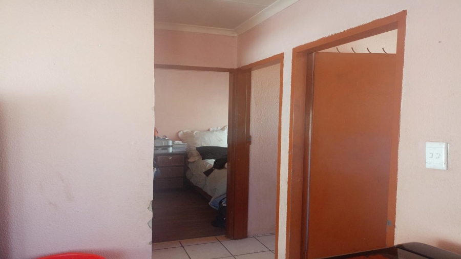 2 Bedroom Property for Sale in Cloverdene Gauteng