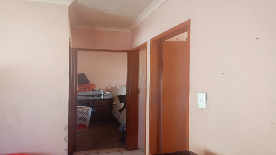 2 Bedroom Property for Sale in Cloverdene Gauteng