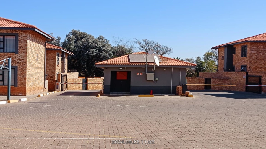 3 Bedroom Property for Sale in Crystal Park Gauteng