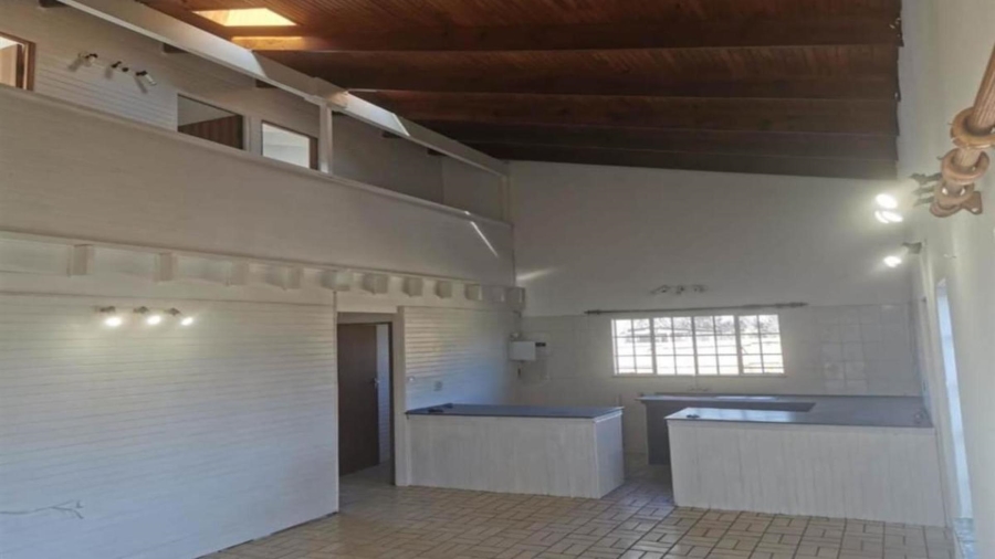 4 Bedroom Property for Sale in Inglethorpe A H Gauteng