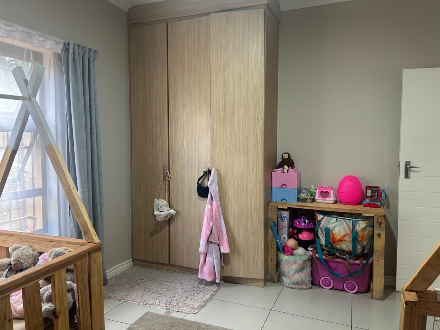 To Let 3 Bedroom Property for Rent in Waverley Gauteng