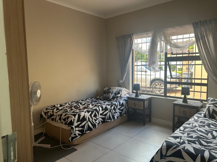 To Let 3 Bedroom Property for Rent in Waverley Gauteng