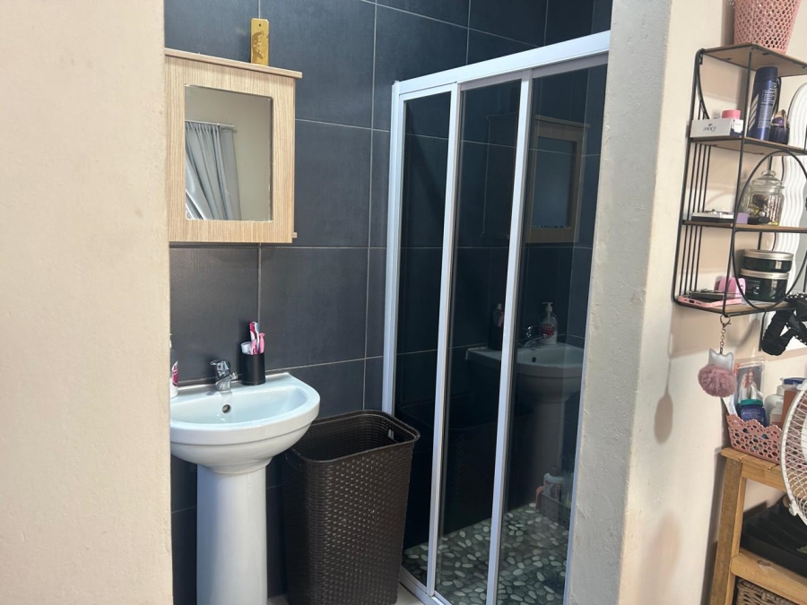 To Let 3 Bedroom Property for Rent in Waverley Gauteng