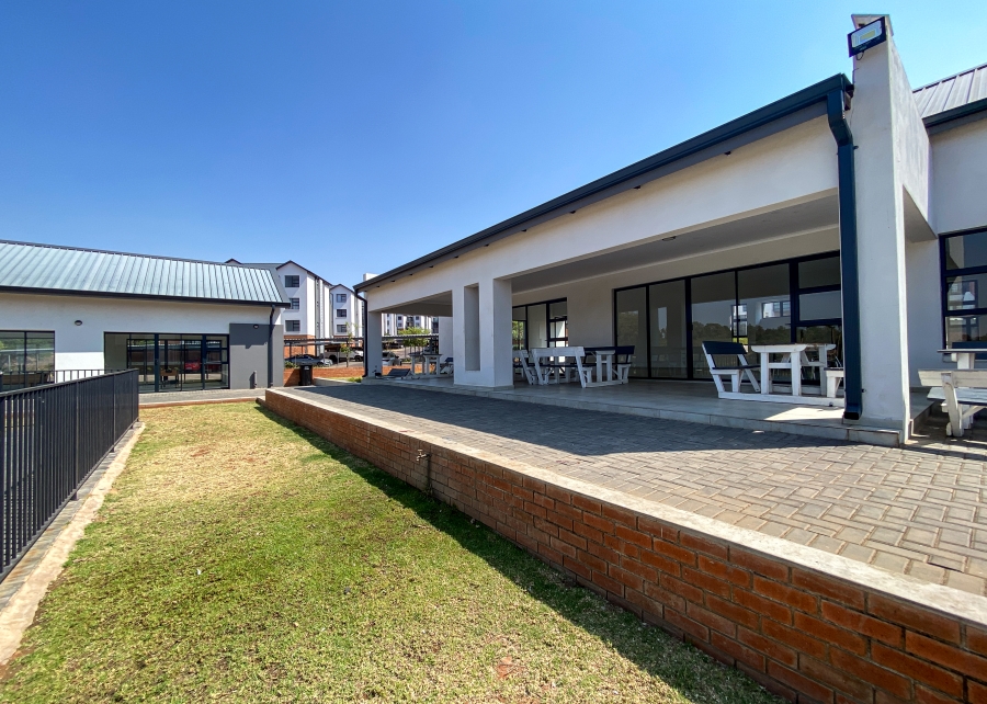 2 Bedroom Property for Sale in Lombardy Estate Gauteng