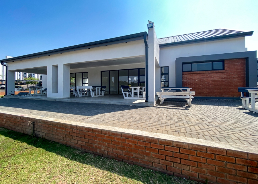 2 Bedroom Property for Sale in Lombardy Estate Gauteng