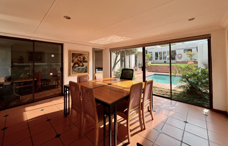 5 Bedroom Property for Sale in Moreleta Park Gauteng