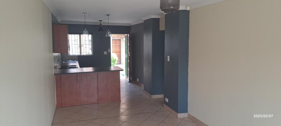 2 Bedroom Property for Sale in Rietfontein Gauteng