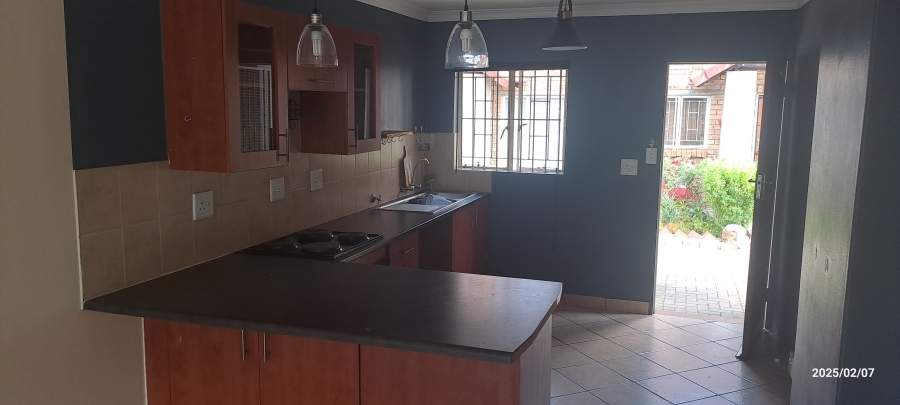 2 Bedroom Property for Sale in Rietfontein Gauteng