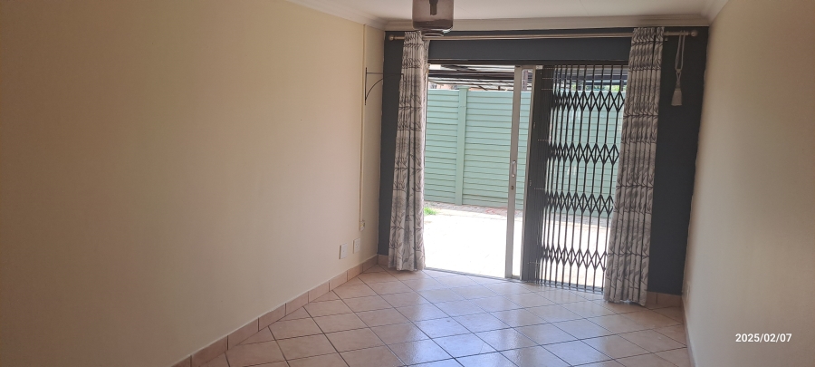 2 Bedroom Property for Sale in Rietfontein Gauteng