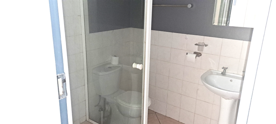 2 Bedroom Property for Sale in Rietfontein Gauteng