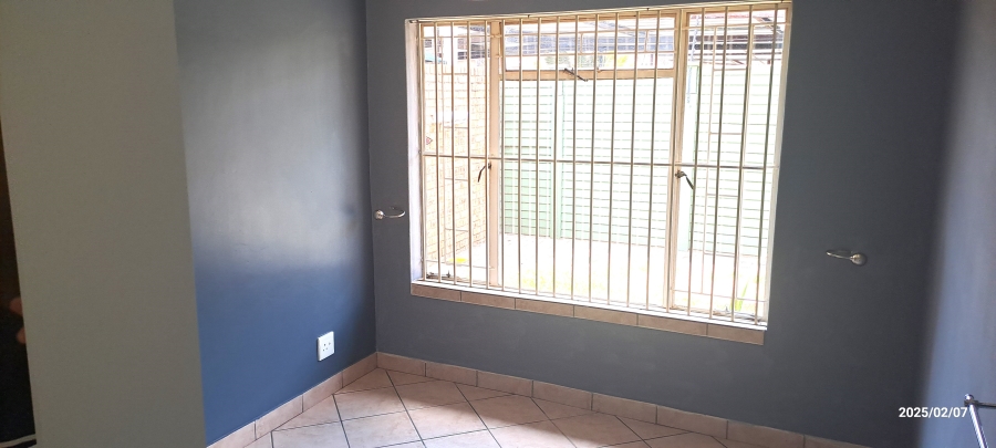 2 Bedroom Property for Sale in Rietfontein Gauteng