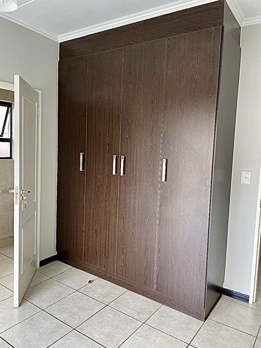 2 Bedroom Property for Sale in Linbro Park Gauteng