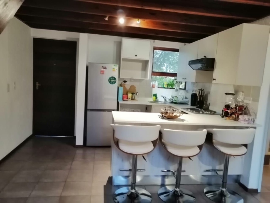 To Let 1 Bedroom Property for Rent in Sunninghill Gauteng