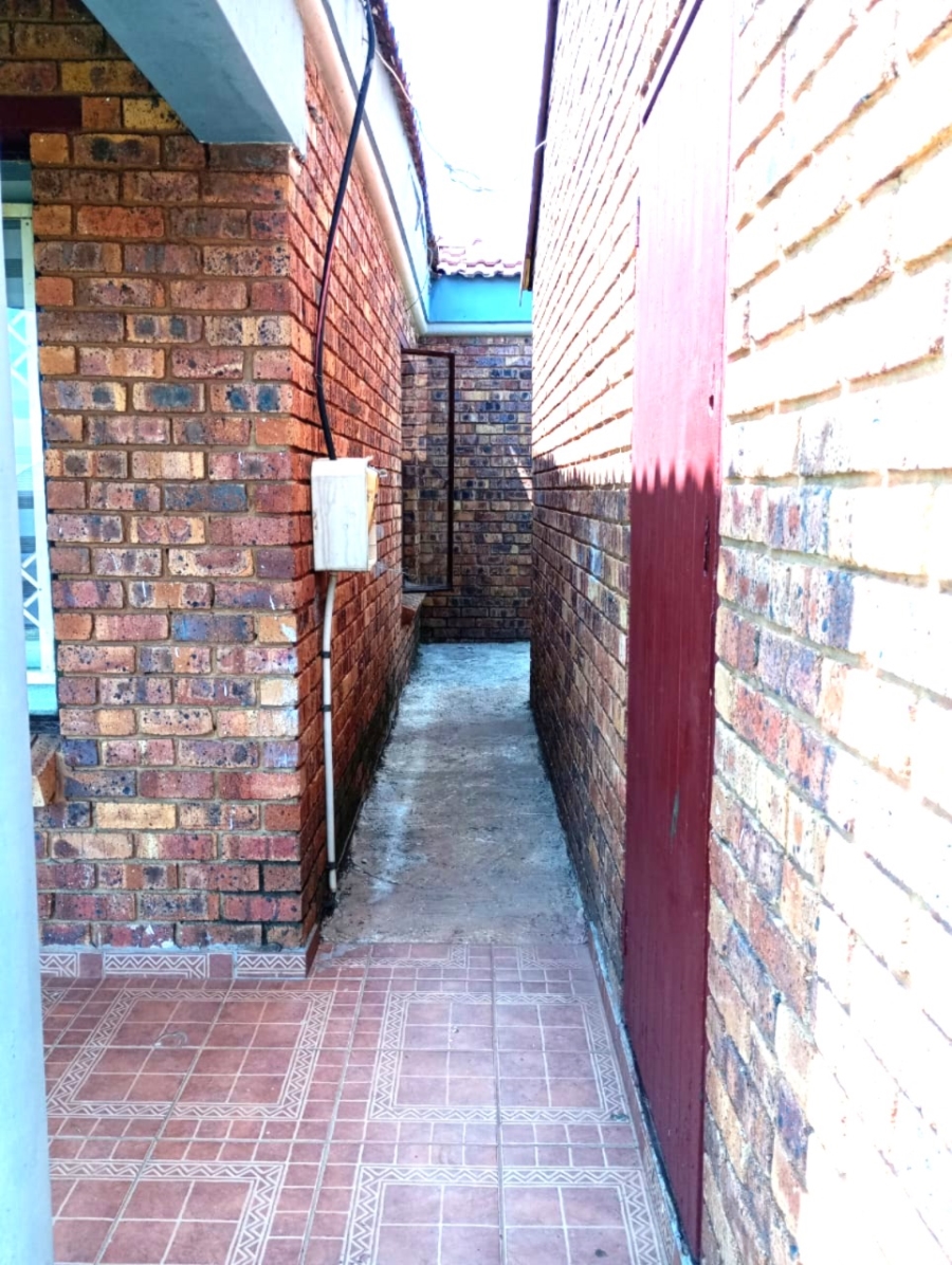 3 Bedroom Property for Sale in Vosloorus Gauteng