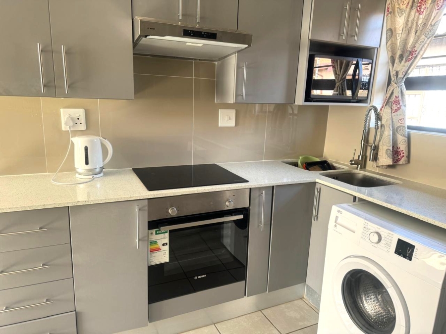 2 Bedroom Property for Sale in Dawn Park Gauteng