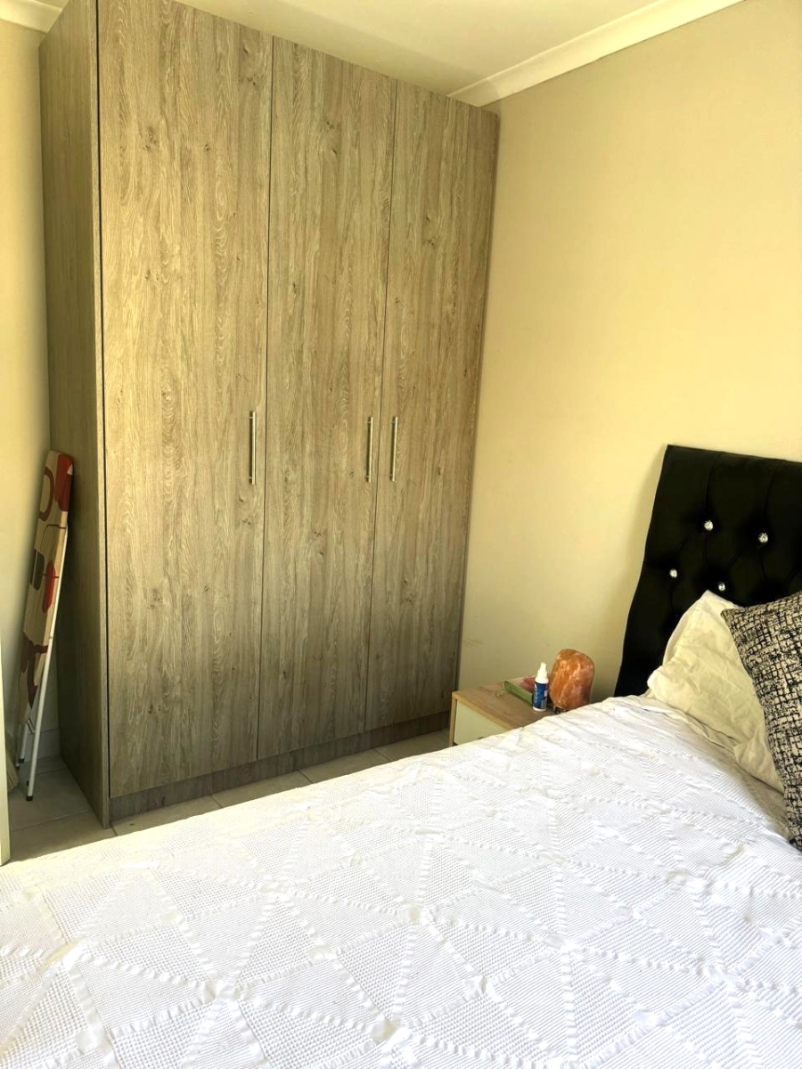 2 Bedroom Property for Sale in Dawn Park Gauteng