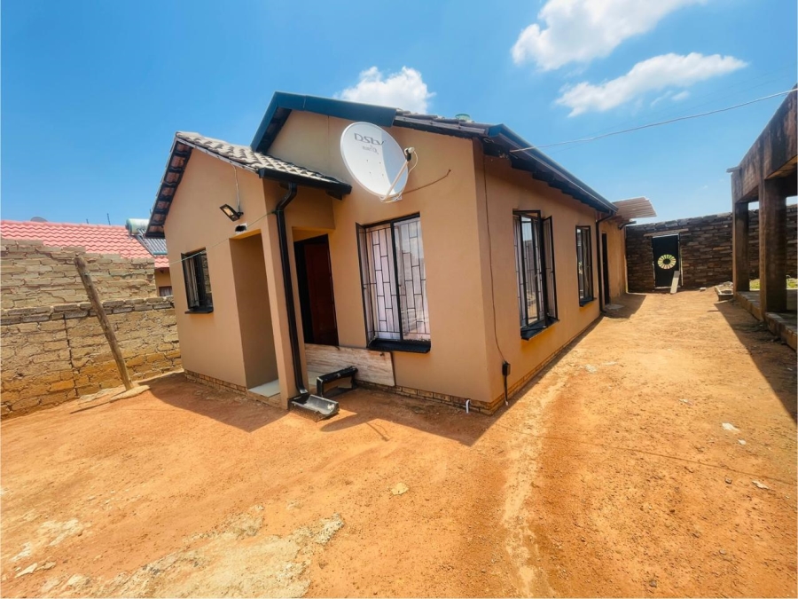 To Let 2 Bedroom Property for Rent in Soshanguve VV Gauteng