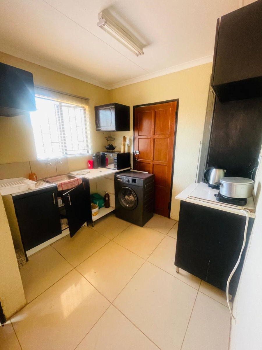 To Let 2 Bedroom Property for Rent in Soshanguve VV Gauteng