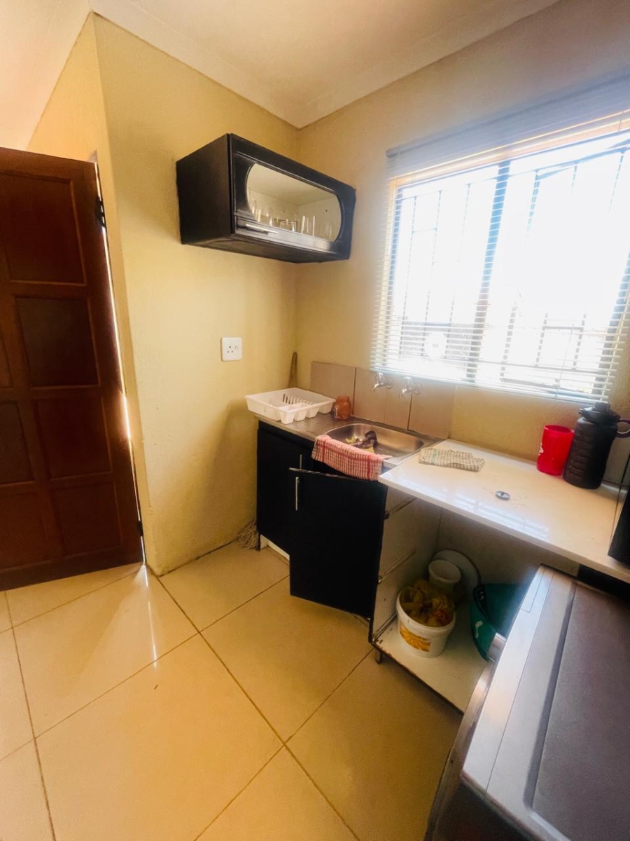 To Let 2 Bedroom Property for Rent in Soshanguve VV Gauteng