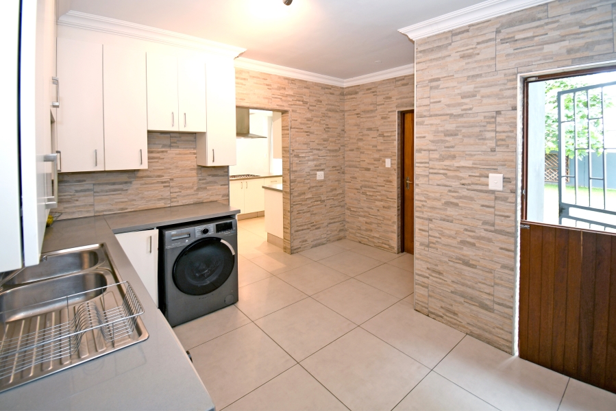 4 Bedroom Property for Sale in Copperleaf Estate Gauteng